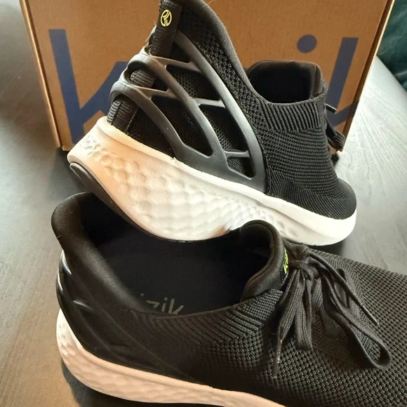 Kizit Womens Athens shoe, size 9.5 - Picture 4 of 8